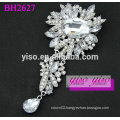 charm decorative crystal brooch